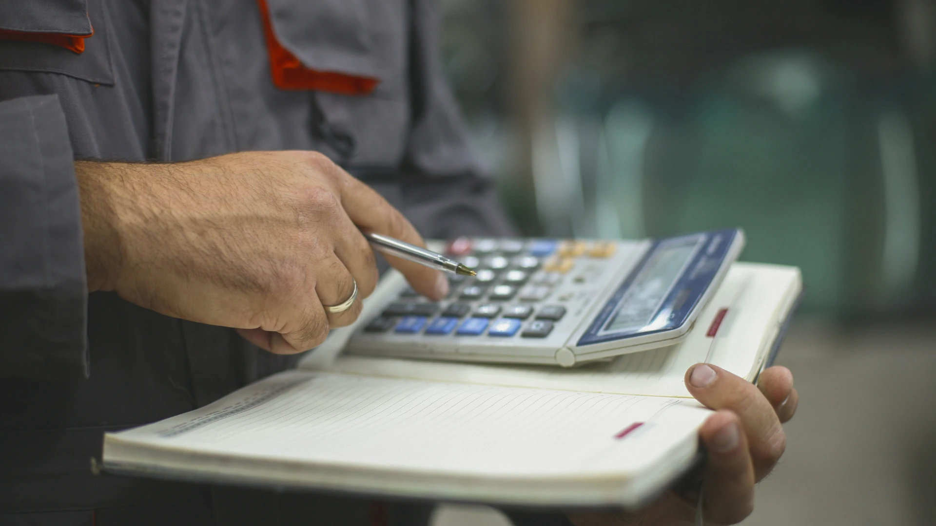 como solicitar el permiso de residencia por trabajo